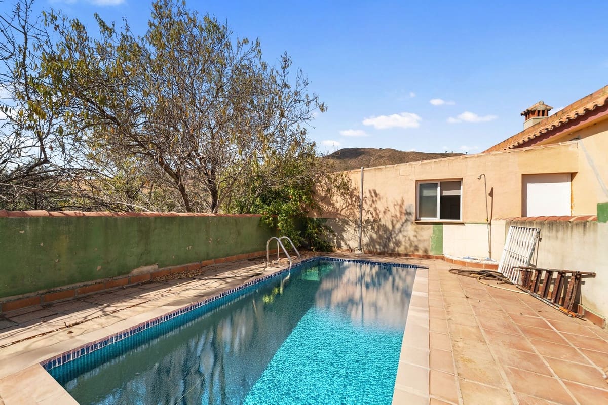 3 bedroom Villa for sale in Mijas with pool - € 390,000 (Ref: 9380694)