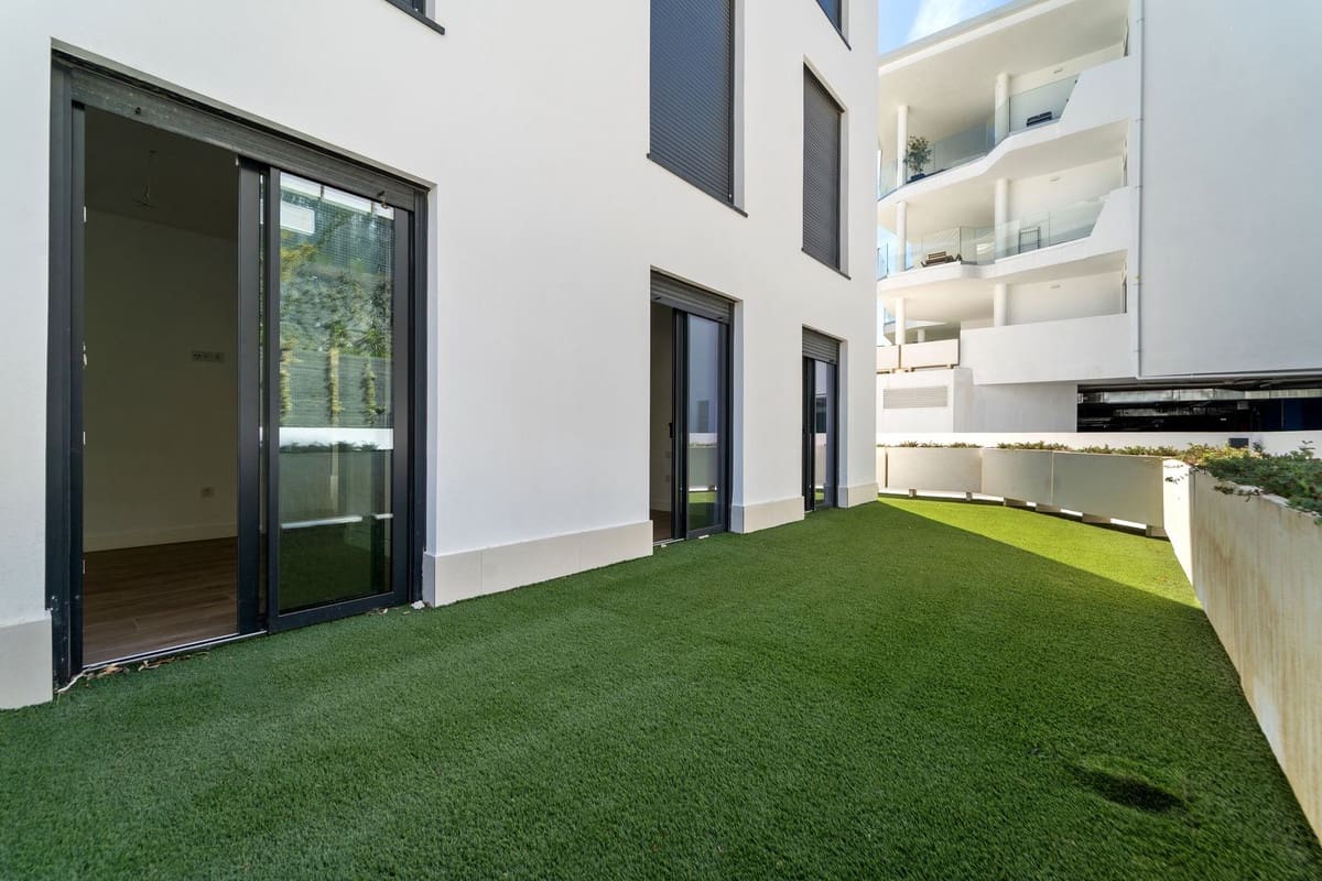 3 bedroom Apartment for sale in Fuengirola - € 495,000 (Ref: 9380695)