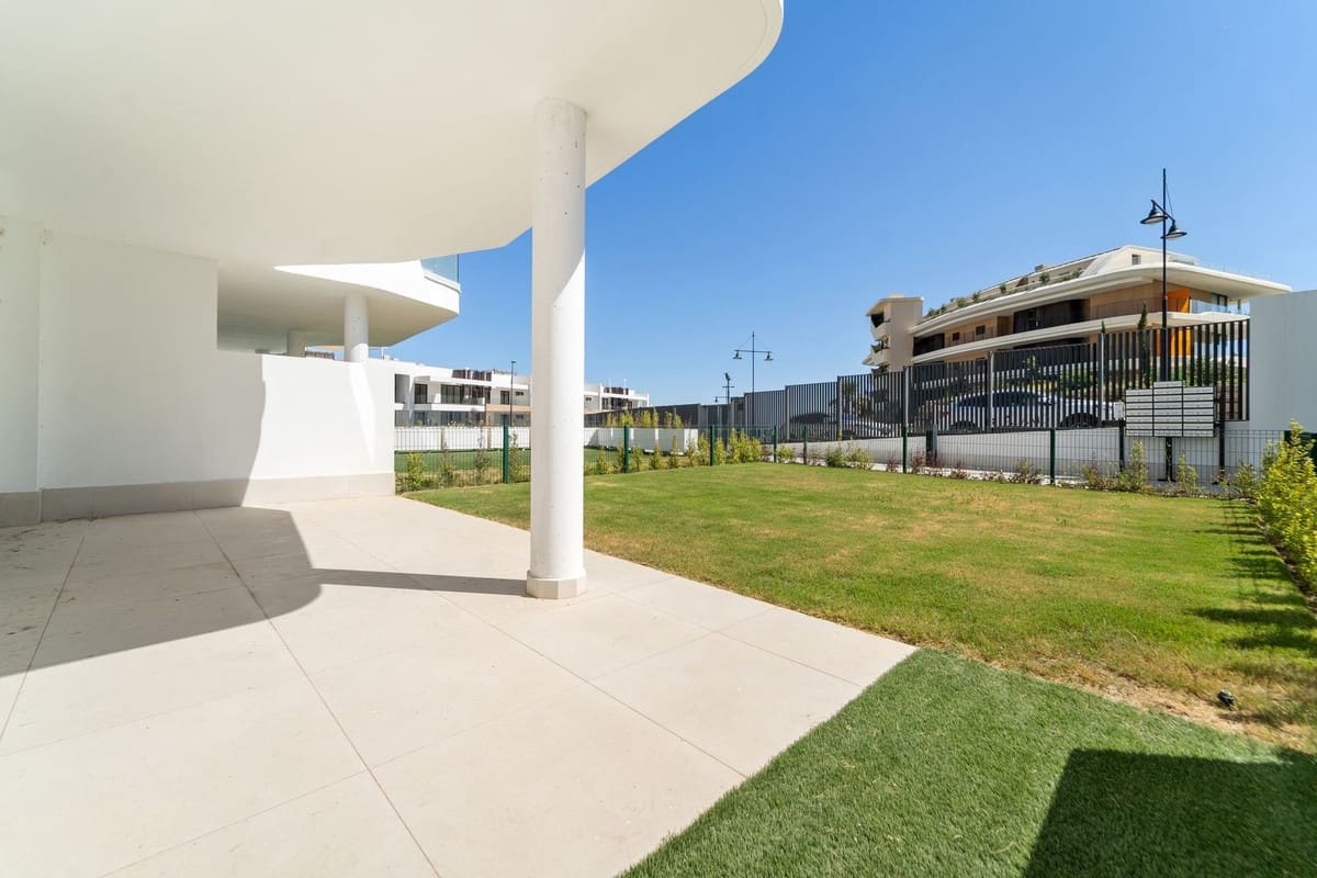 3 bedroom Apartment for sale in Fuengirola - € 495,000 (Ref: 9380695)