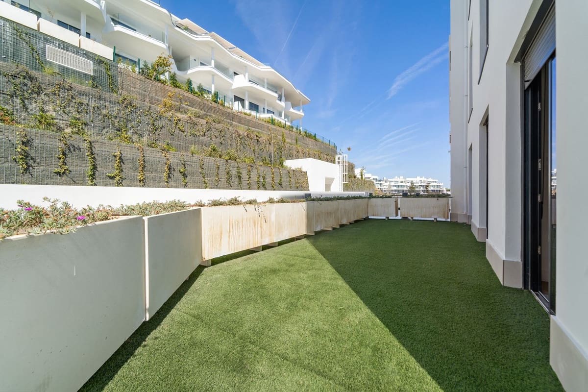 3 bedroom Apartment for sale in Fuengirola - € 495,000 (Ref: 9380695)