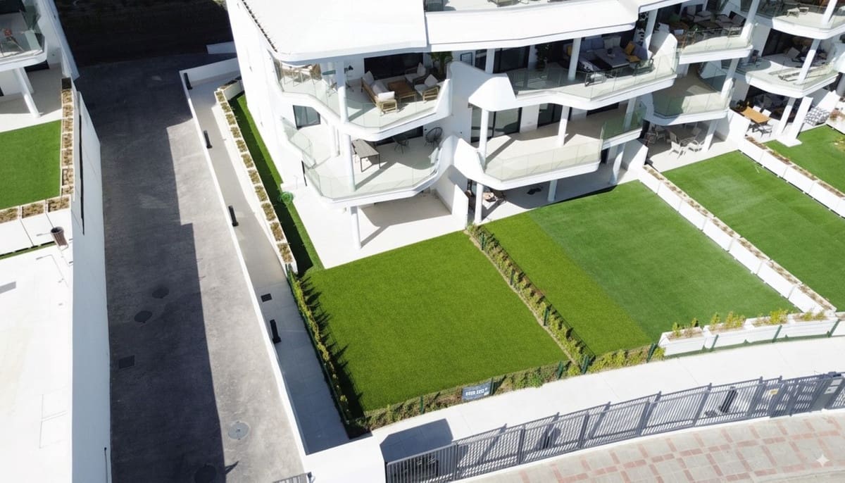 3 bedroom Apartment for sale in Fuengirola - € 495,000 (Ref: 9380695)