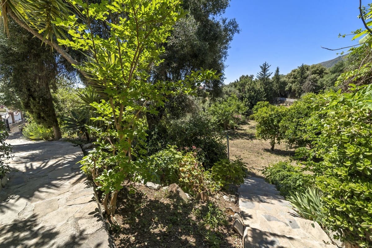 5 bedroom Villa for sale in Mijas - € 1,195,000 (Ref: 9380697)