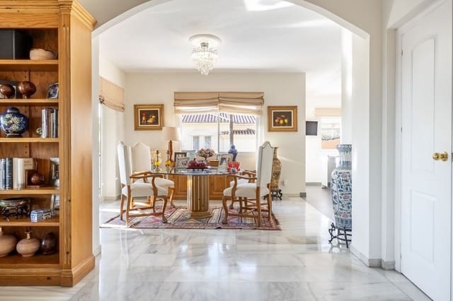 4 sovrum Villa till salu i El Candado, Málaga stad - 1 280 000 € (Ref: 9380700)