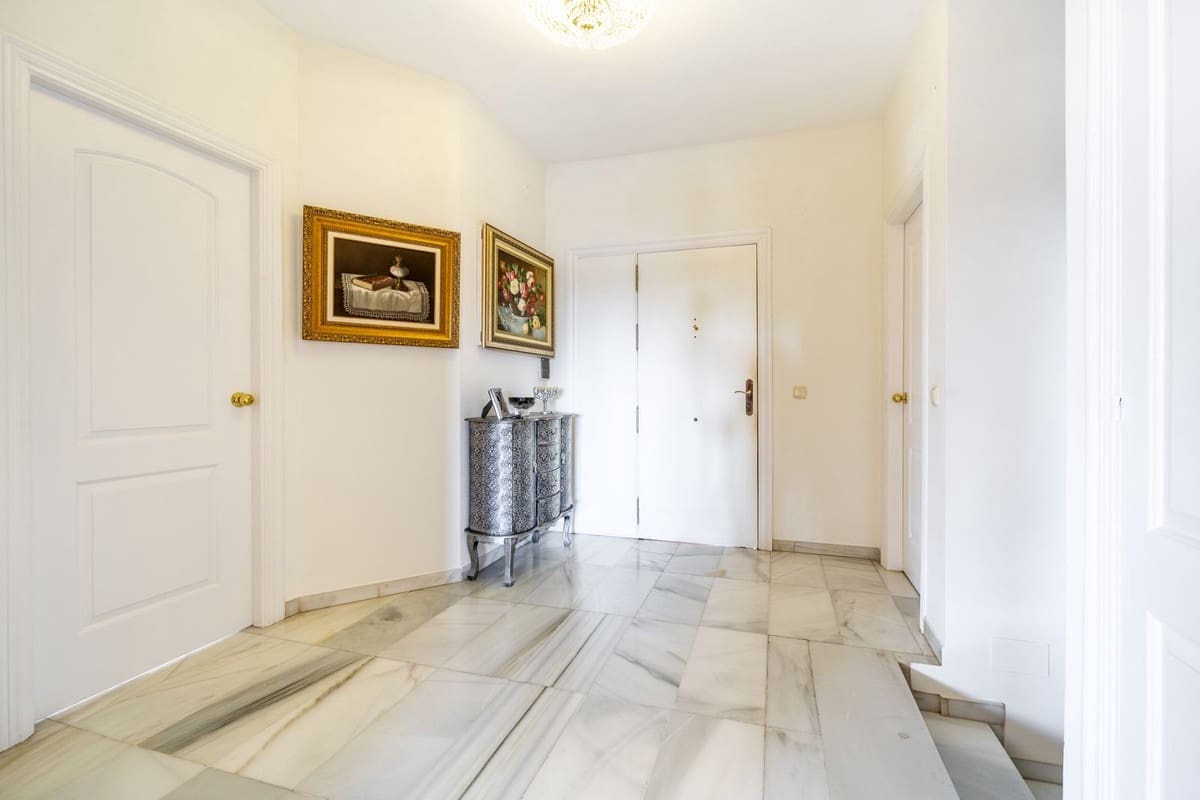 4 slaapkamer Villa te koop in Malaga stad - € 1.280.000 (Ref: 9380700)
