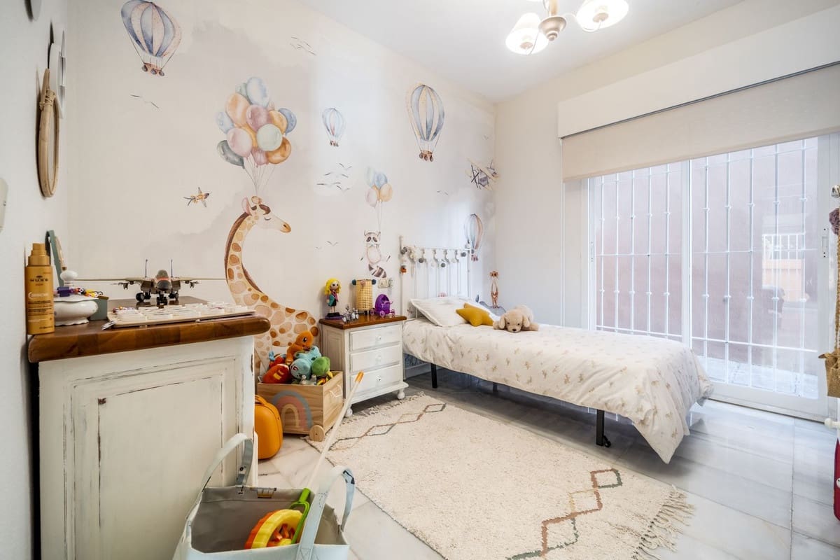 4 slaapkamer Villa te koop in Malaga stad - € 1.280.000 (Ref: 9380700)