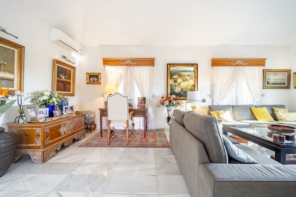 4 slaapkamer Villa te koop in Malaga stad - € 1.280.000 (Ref: 9380700)