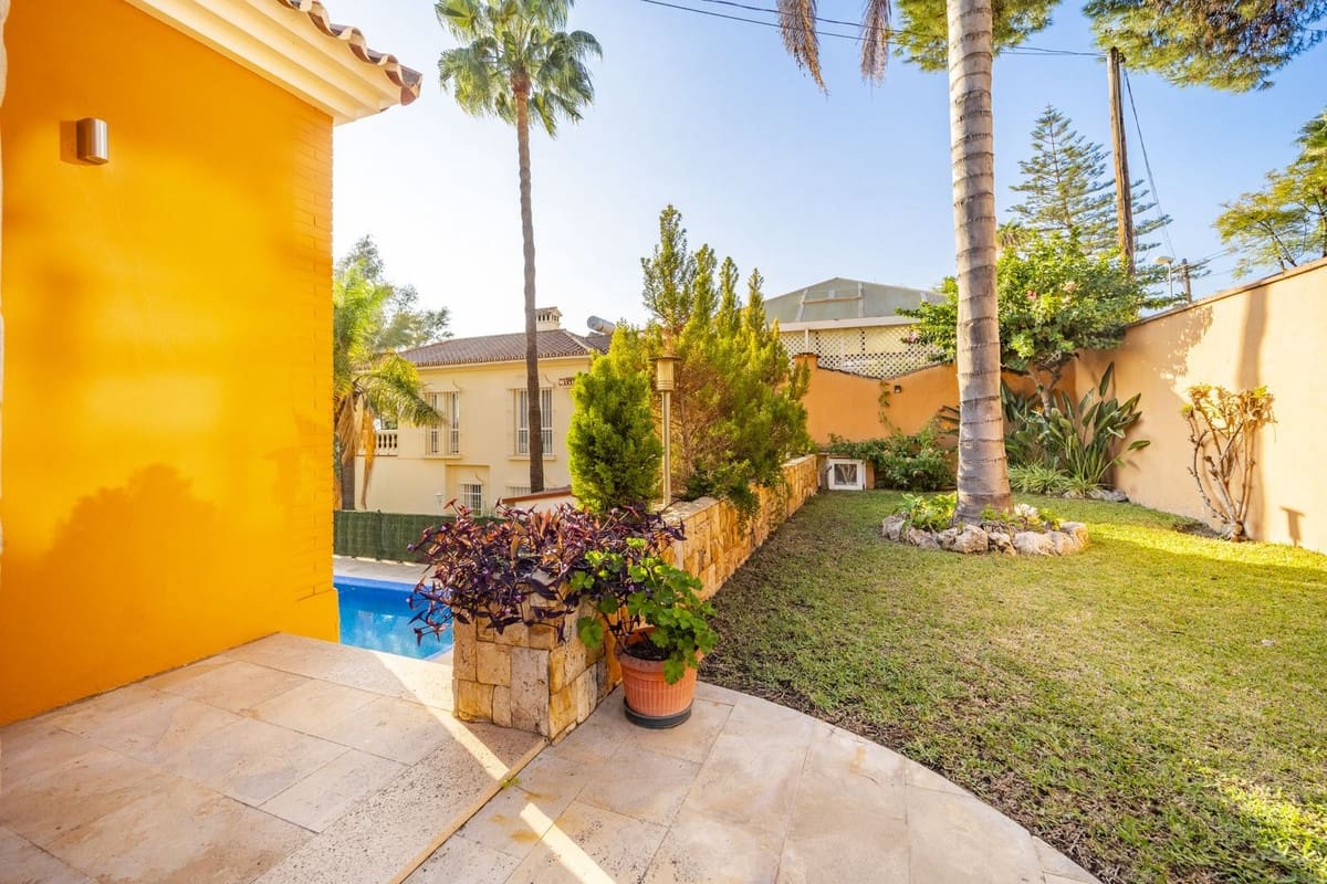 4 slaapkamer Villa te koop in Malaga stad - € 1.280.000 (Ref: 9380700)