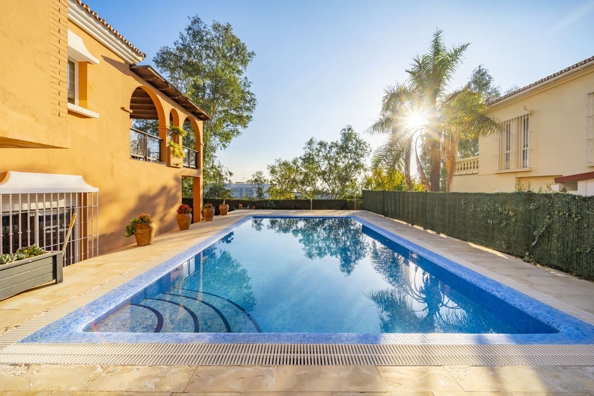 4 slaapkamer Villa te koop in Malaga stad - € 1.280.000 (Ref: 9380700)