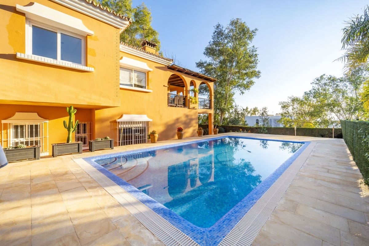 4 slaapkamer Villa te koop in Malaga stad - € 1.280.000 (Ref: 9380700)