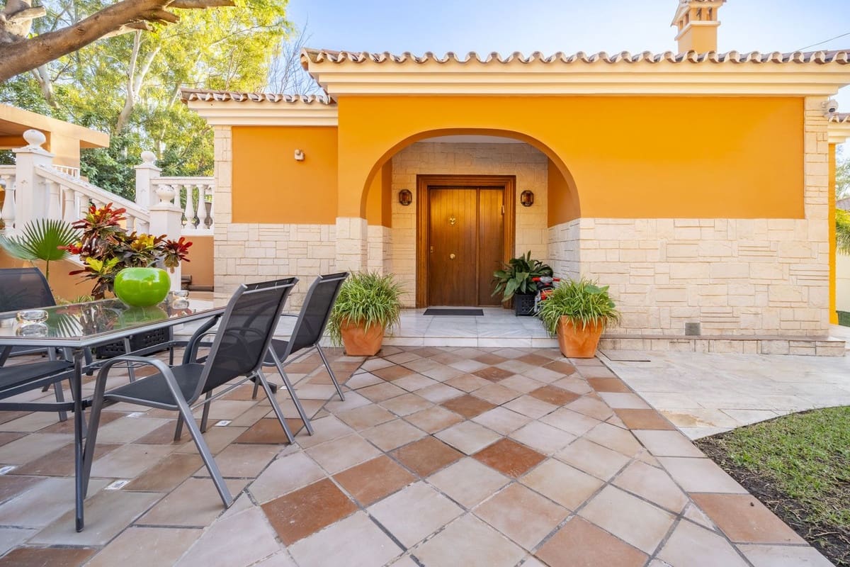 4 slaapkamer Villa te koop in Malaga stad - € 1.280.000 (Ref: 9380700)