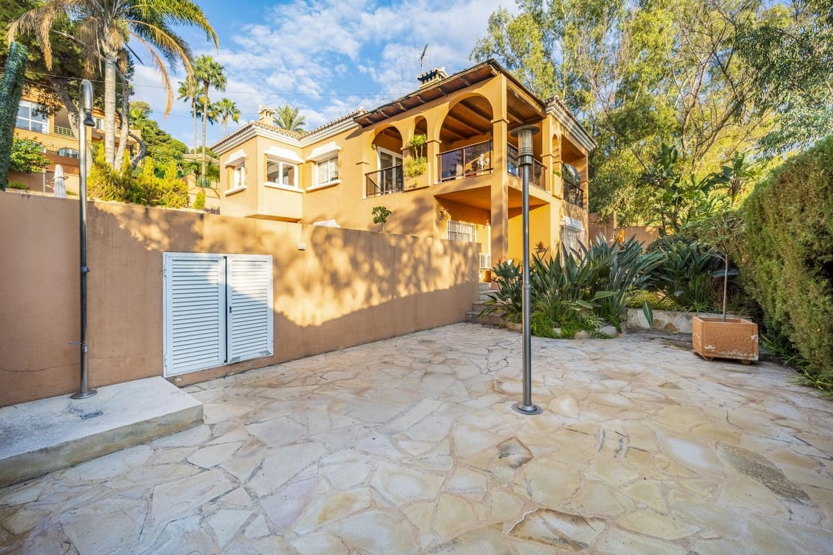 4 slaapkamer Villa te koop in Malaga stad - € 1.280.000 (Ref: 9380700)