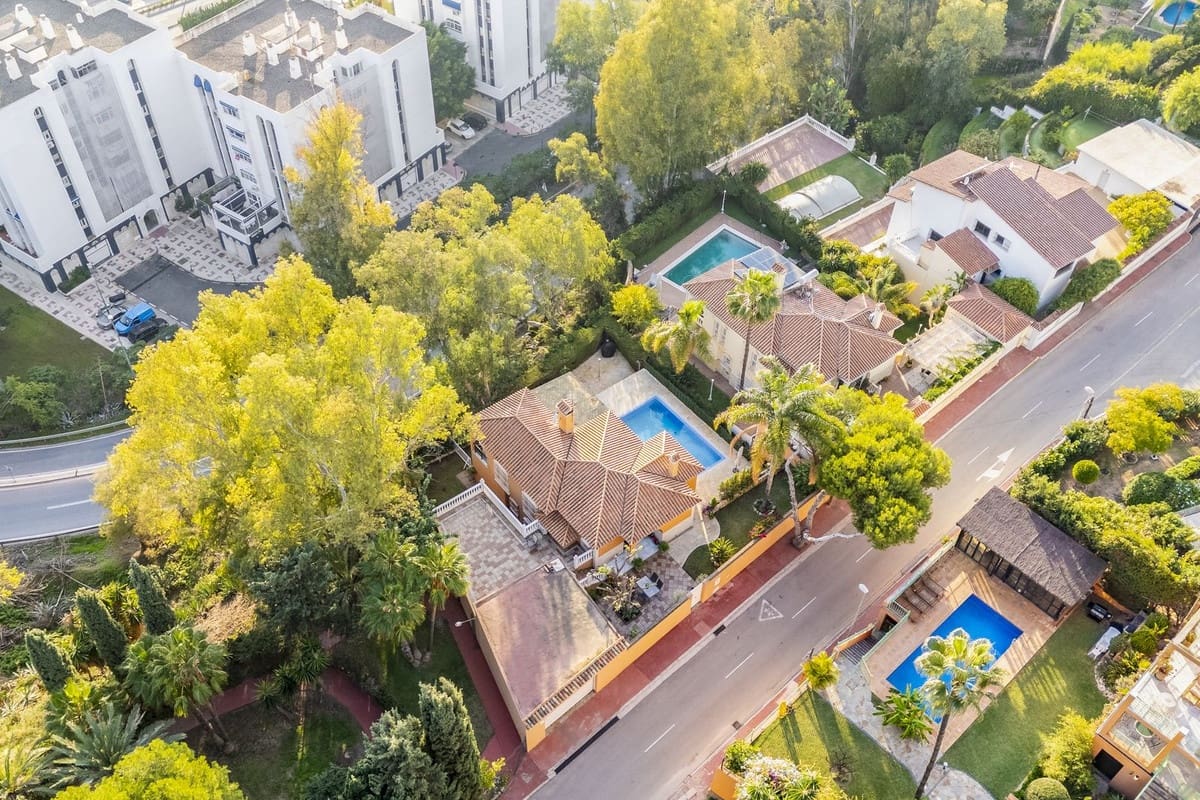 4 slaapkamer Villa te koop in Malaga stad - € 1.280.000 (Ref: 9380700)