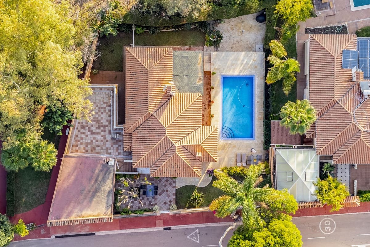 4 slaapkamer Villa te koop in Malaga stad - € 1.280.000 (Ref: 9380700)