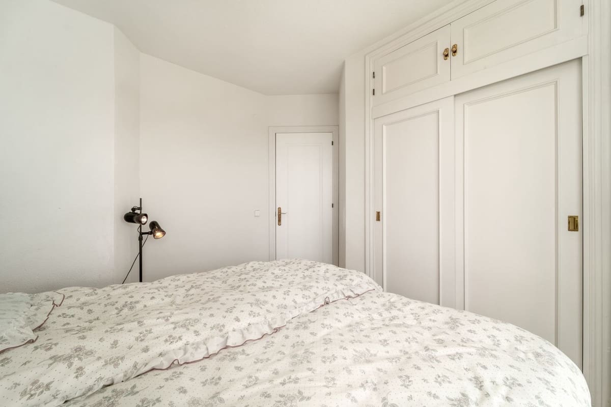 2 quarto Penthouse para venda em Calahonda - 290 000 € (Ref: 9380702)