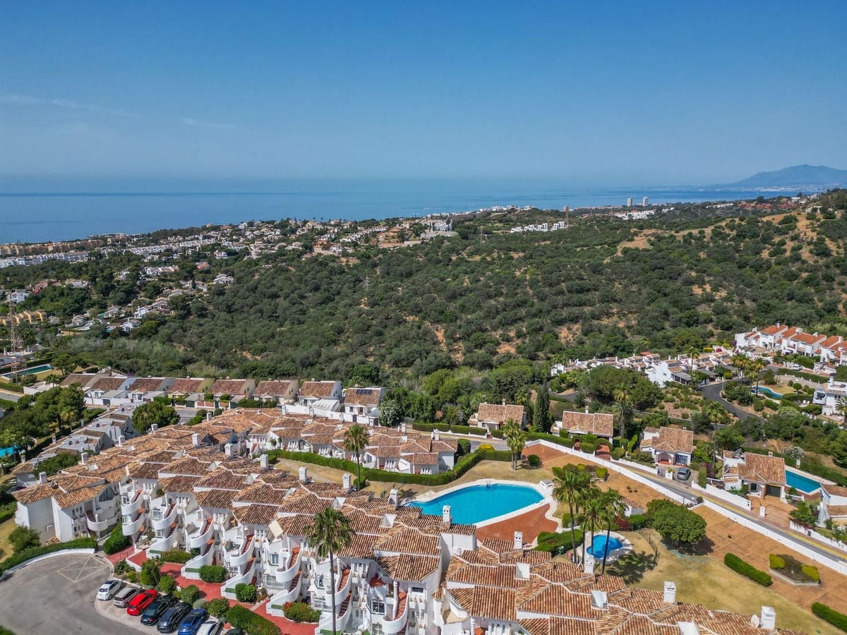 2 quarto Penthouse para venda em Calahonda - 290 000 € (Ref: 9380702)