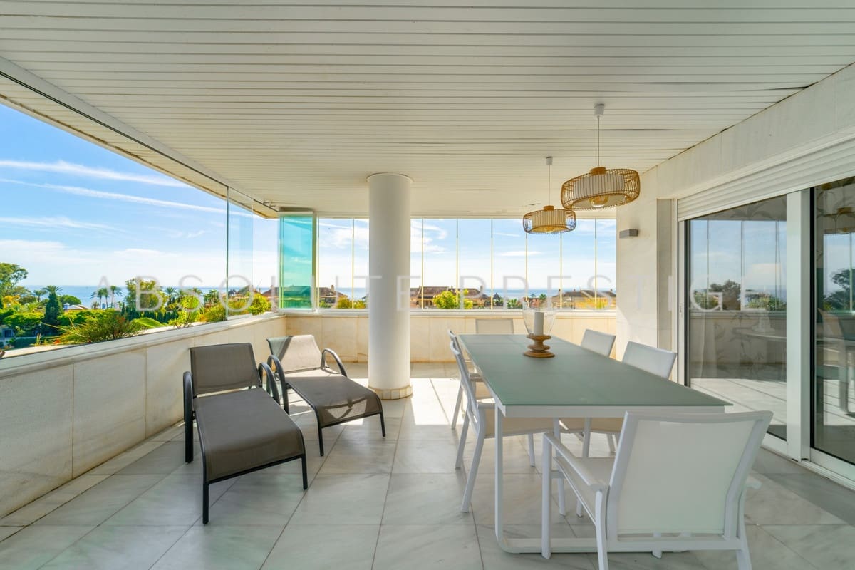 3 quarto Apartamento para venda em Puerto Banus - 2 500 000 € (Ref: 9380705)