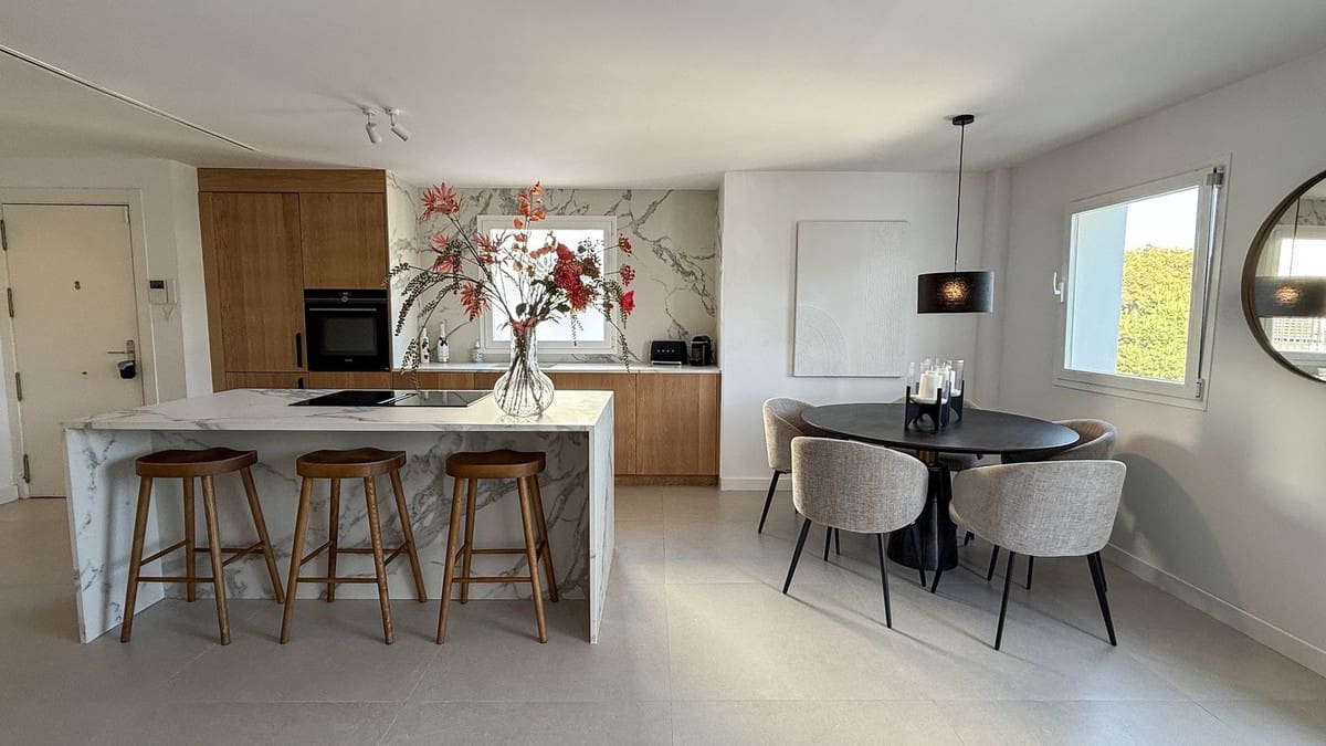 3 quarto Penthouse para venda em Nueva Andalucia - 1 250 000 € (Ref: 9380708)