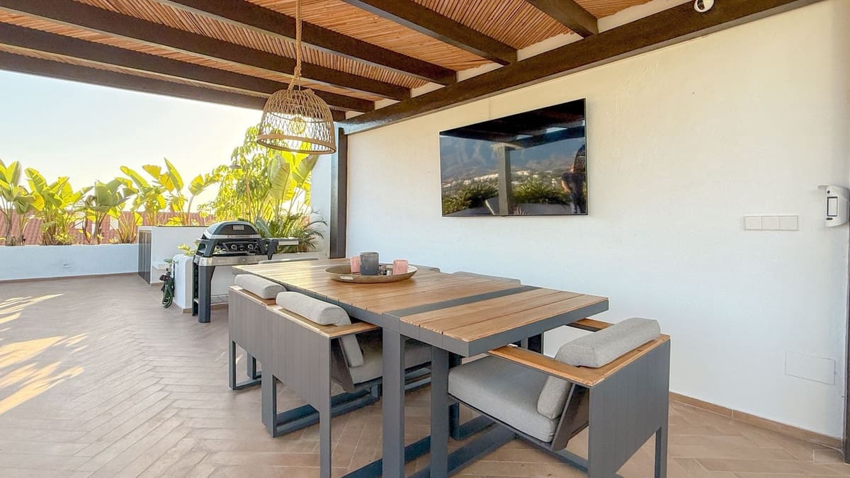 3 quarto Penthouse para venda em Nueva Andalucia - 1 250 000 € (Ref: 9380708)