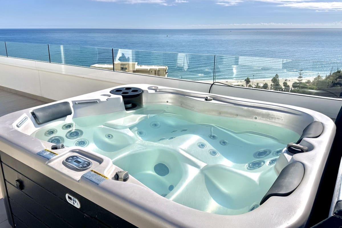 3 soveværelse Penthouse til salg i Benalmadena Costa - € 1.295.000 (Ref: 9383551)