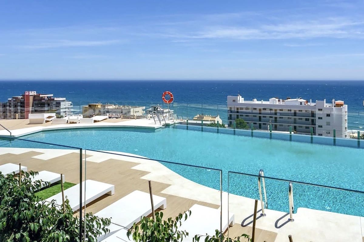 3 soveværelse Penthouse til salg i Benalmadena Costa - € 1.295.000 (Ref: 9383551)