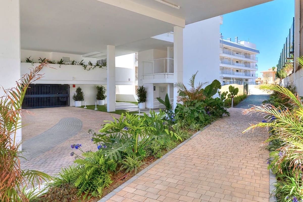 3 soveværelse Penthouse til salg i Benalmadena Costa - € 1.295.000 (Ref: 9383551)