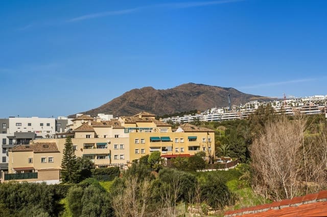 3 quarto Penthouse para venda em Parque Central, Estepona com garagem - 490 000 € (Ref: 9383552)