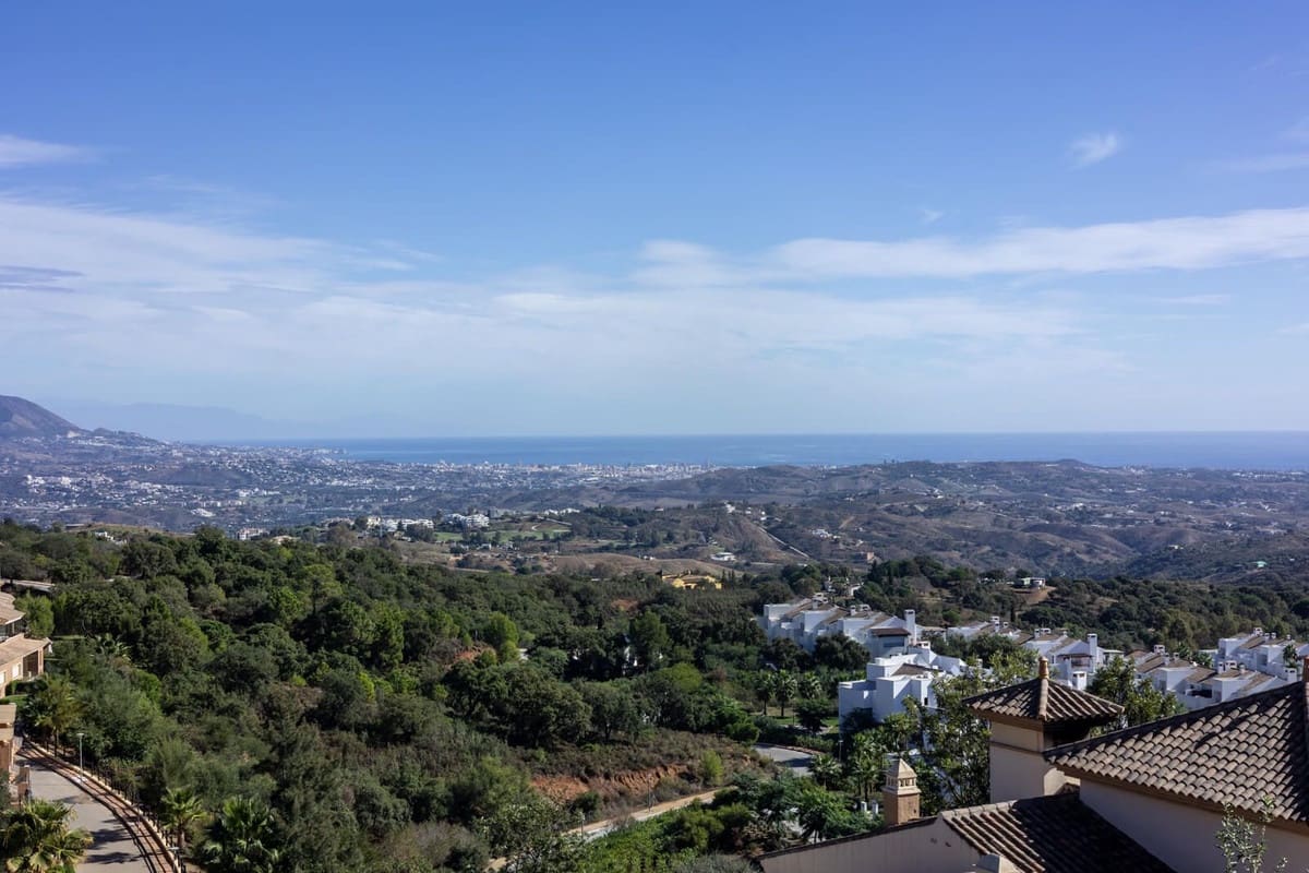 3 bedroom Penthouse for sale in La Mairena - € 435,000 (Ref: 9386748)