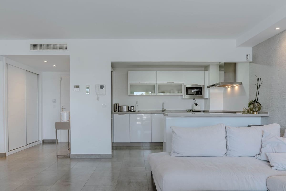 2 soverom Leilighet til salgs i Estepona - € 549 000 (Ref: 9386771)