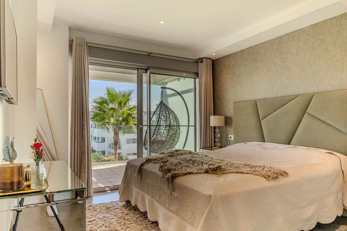 2 soverom Leilighet til salgs i Estepona - € 549 000 (Ref: 9386771)