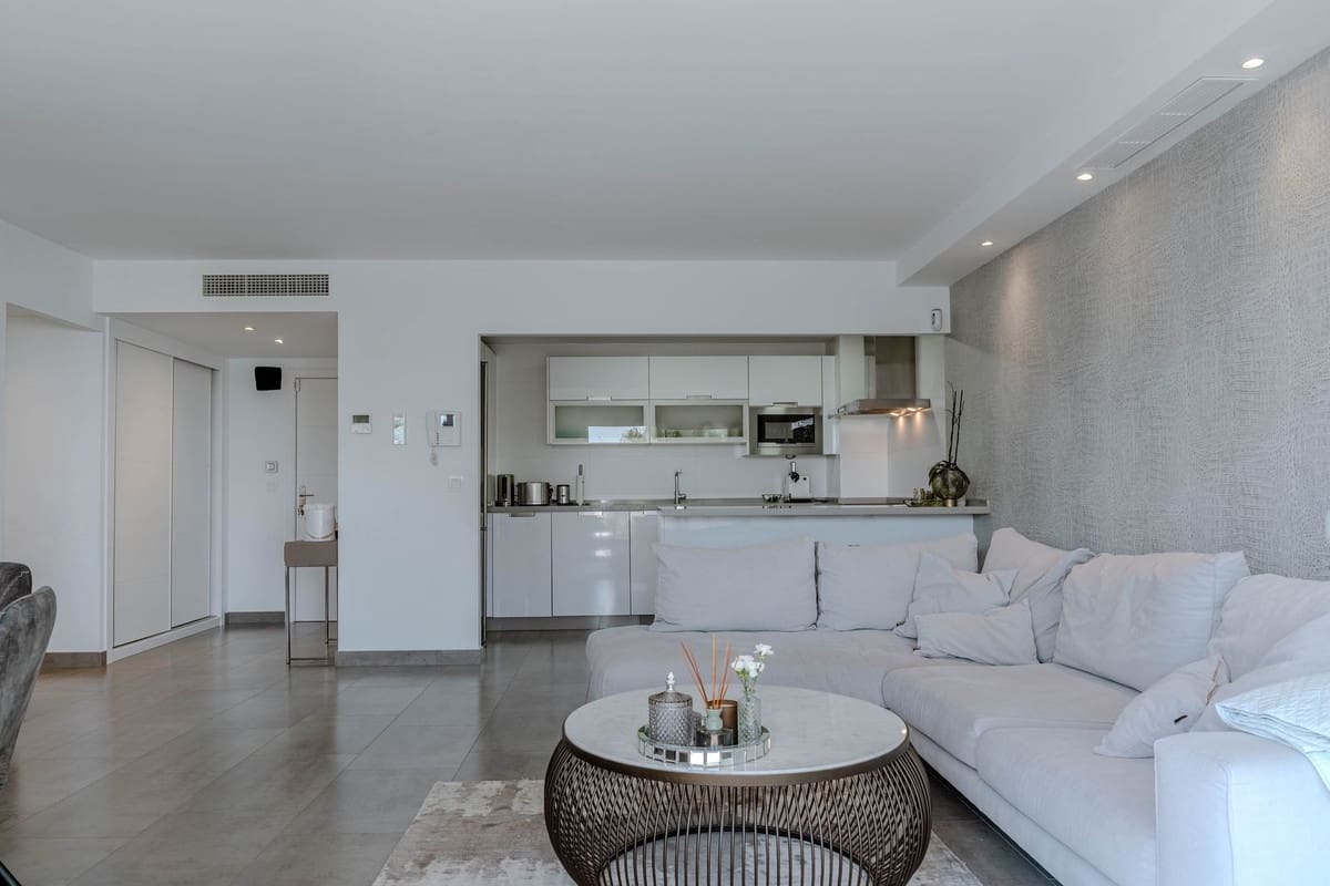 2 soverom Leilighet til salgs i Estepona - € 549 000 (Ref: 9386771)