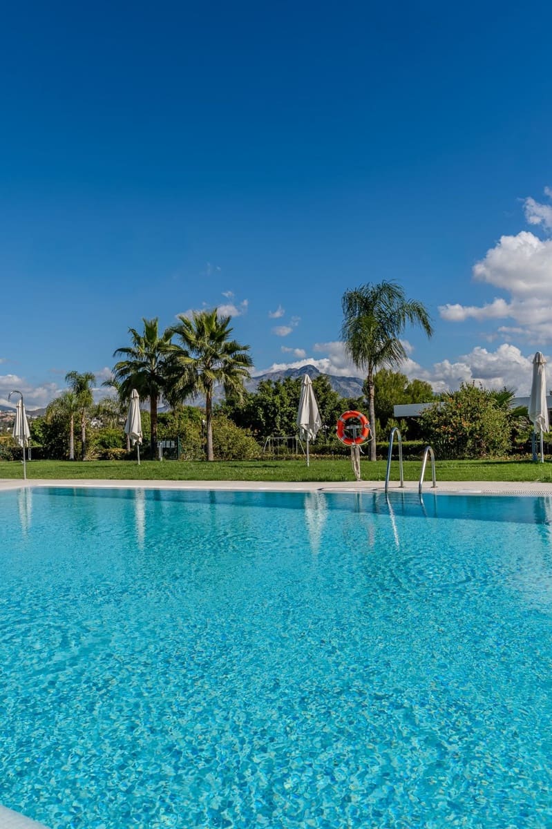 2 soverom Leilighet til salgs i Estepona - € 549 000 (Ref: 9386771)