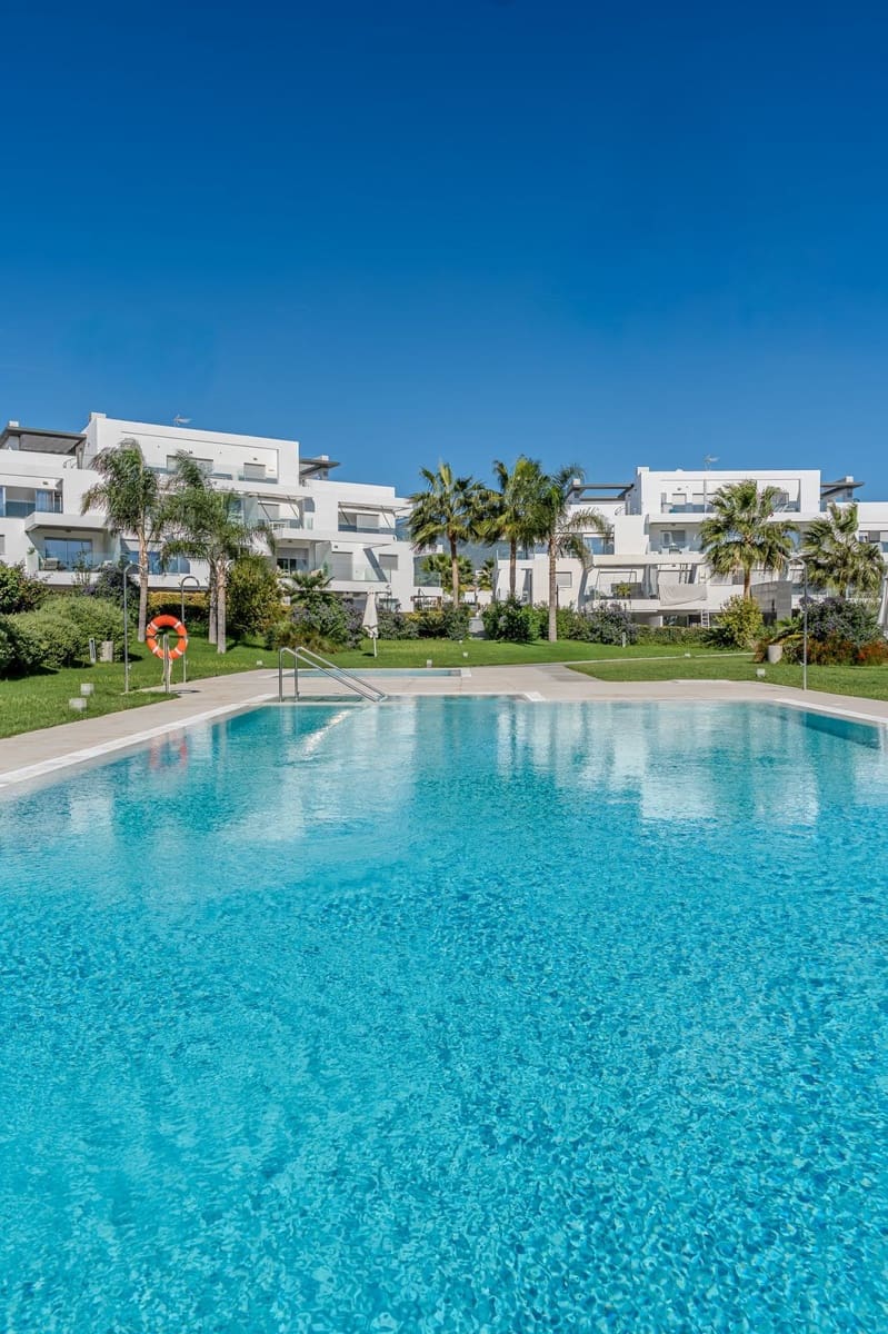 2 soverom Leilighet til salgs i Estepona - € 549 000 (Ref: 9386771)