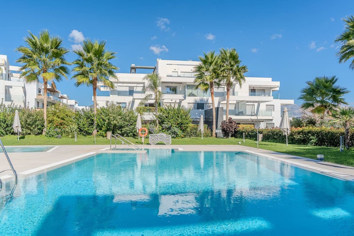 2 soverom Leilighet til salgs i Estepona - € 549 000 (Ref: 9386771)