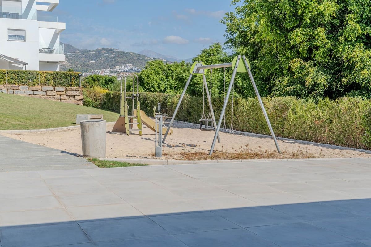 2 soverom Leilighet til salgs i Estepona - € 549 000 (Ref: 9386771)