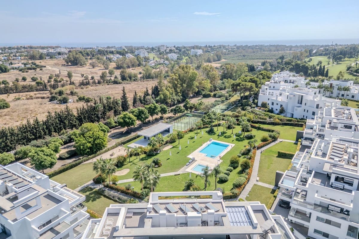 2 soverom Leilighet til salgs i Estepona - € 549 000 (Ref: 9386771)