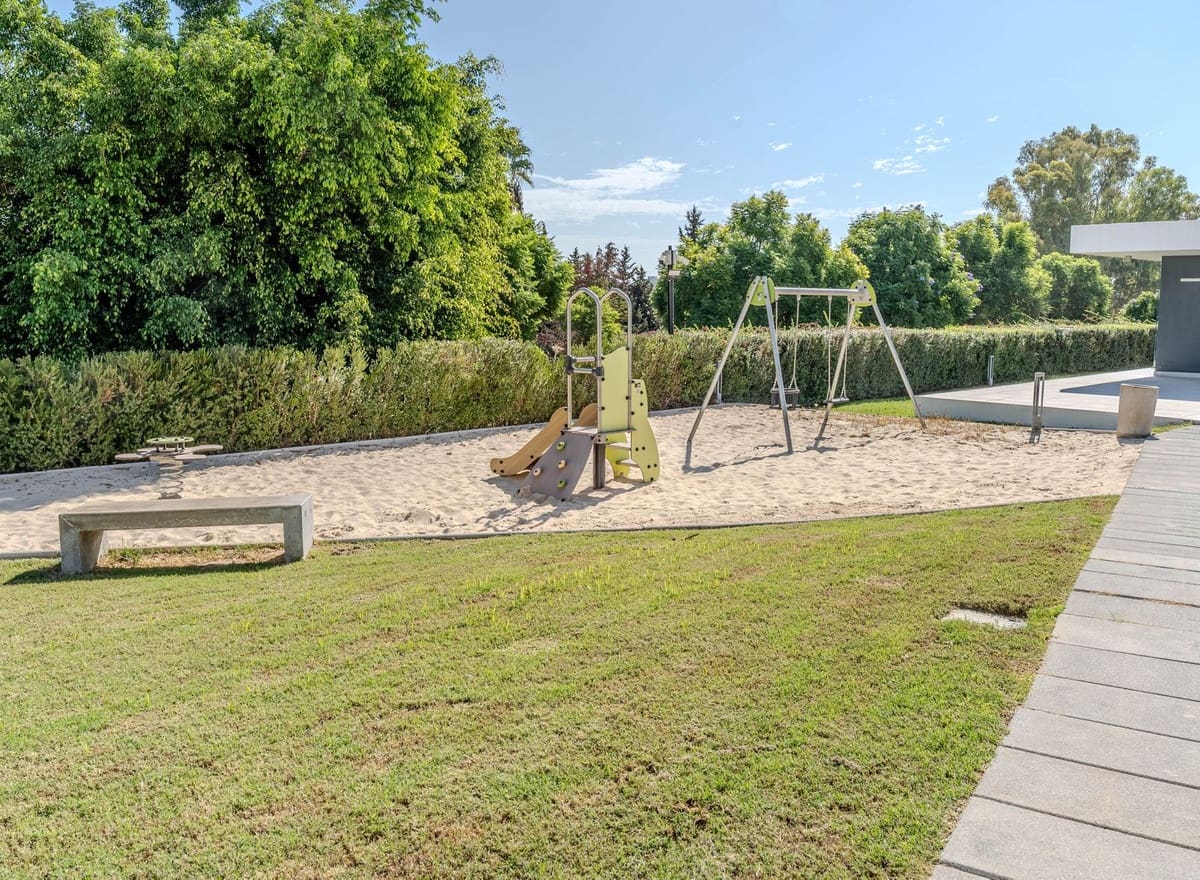 2 soverom Leilighet til salgs i Estepona - € 549 000 (Ref: 9386771)