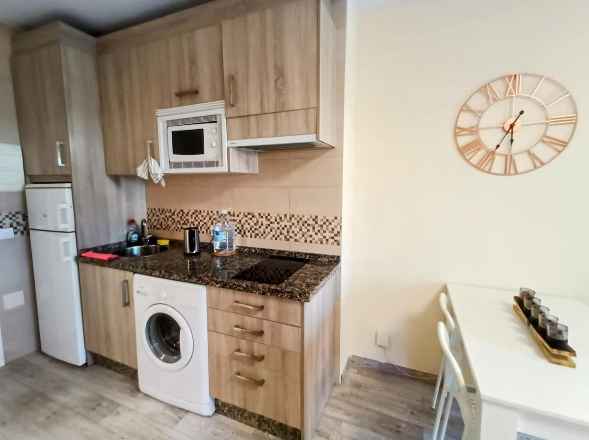 Studio til salg i Benalmadena Costa - € 266.000 (Ref: 9386772)