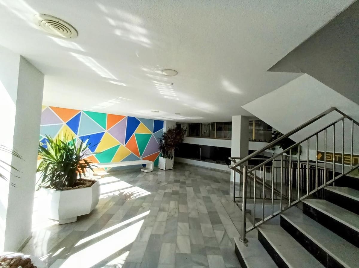 Studio til salg i Benalmadena Costa - € 266.000 (Ref: 9386772)