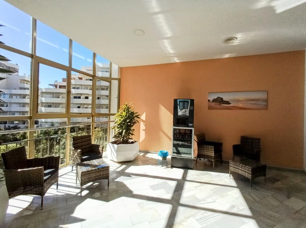 Studio til salg i Benalmadena Costa - € 266.000 (Ref: 9386772)
