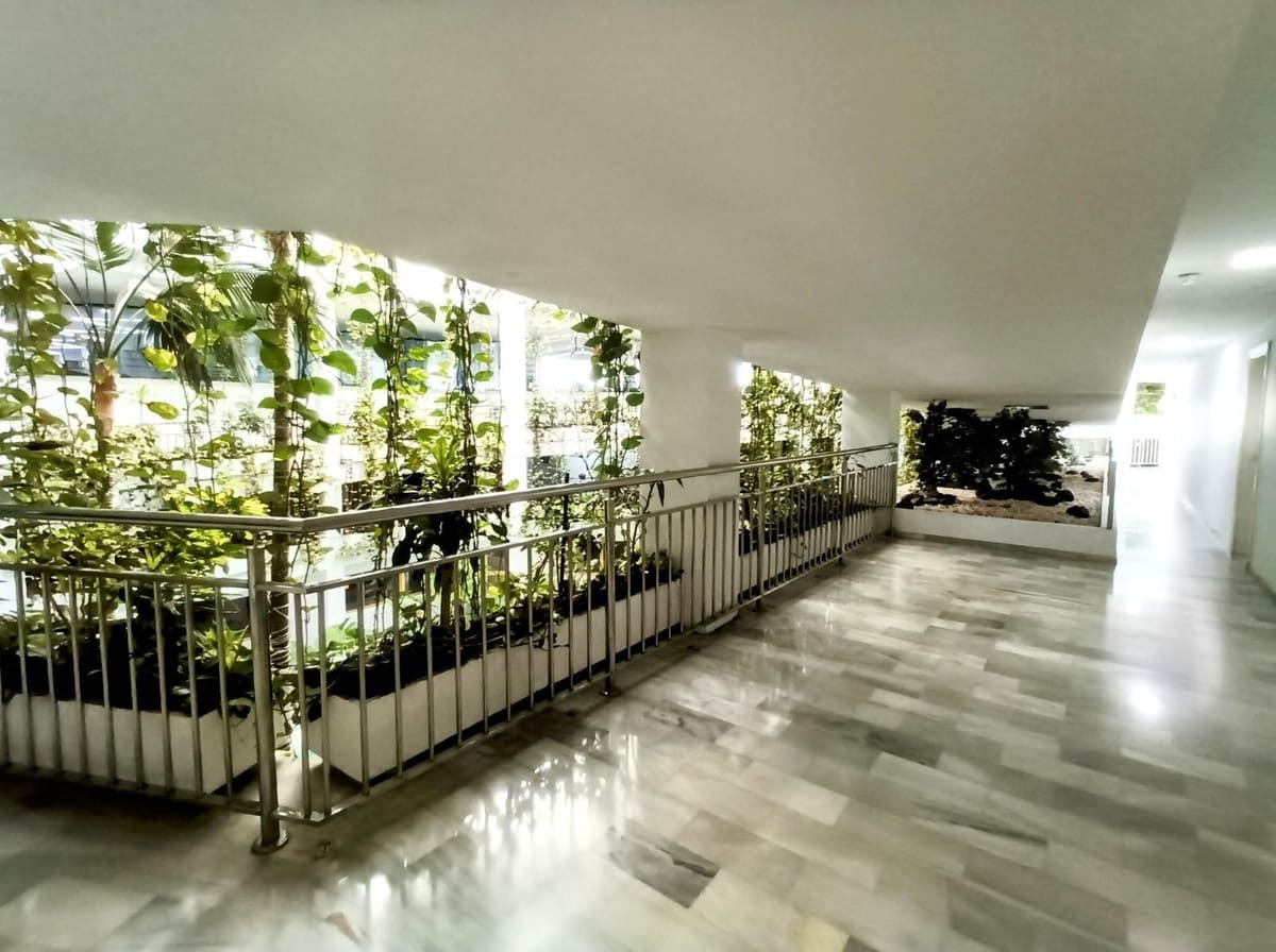 Studio for sale in Benalmadena - € 266,000 (Ref: 9386772)