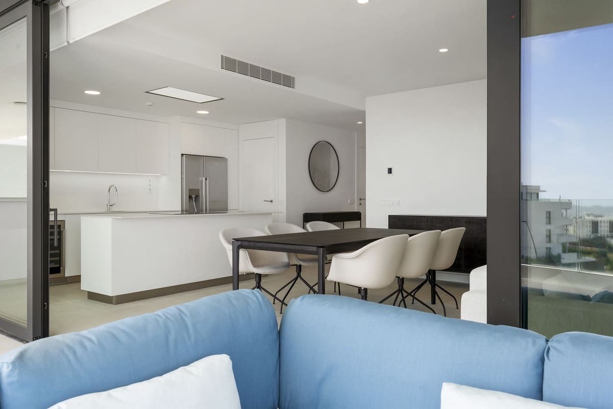 Apartamento de 2 habitaciones en Fuengirola en venta - 598.000 € (Ref: 9386774)