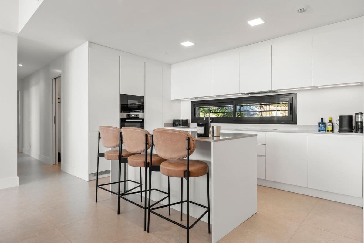 4 soveværelse Penthouse til salg i Benahavis - € 1.750.000 (Ref: 9386776)