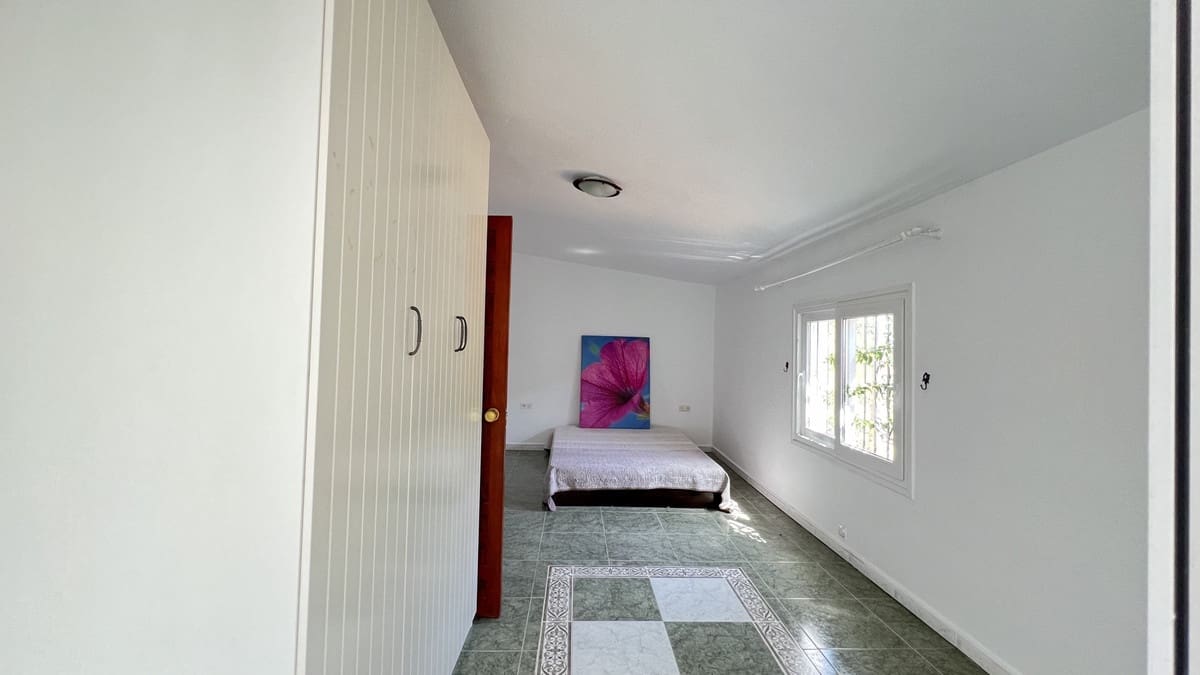 3 soveværelse Finca/Landehus til salg i La Duquesa / Puerto de la Duquesa - € 675.000 (Ref: 9386807)