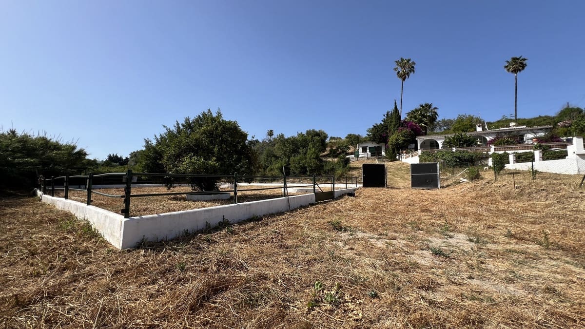 3 Zimmer Finca/Landgut zu verkaufen in La Duquesa / Puerto de la Duquesa - 675.000 € (Ref: 9386807)