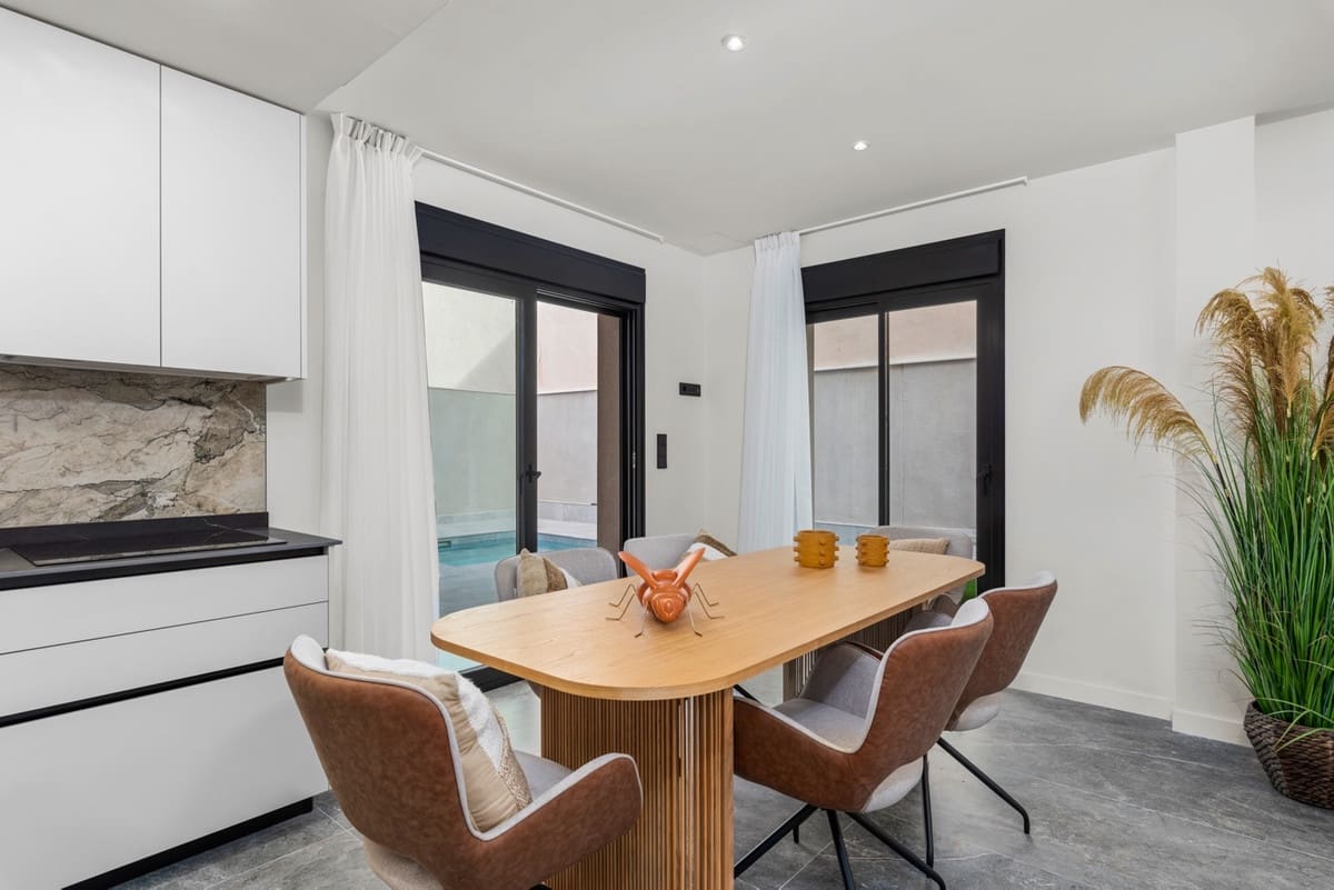 4 makuuhuone Huvila myytävänä paikassa Torre de la Horadada - 698 000 € (Ref: 9386808)