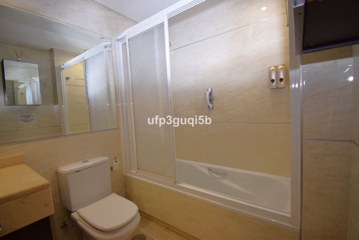 3 makuuhuone Huoneisto myytävänä paikassa Torremolinos - 369 000 € (Ref: 9386809)