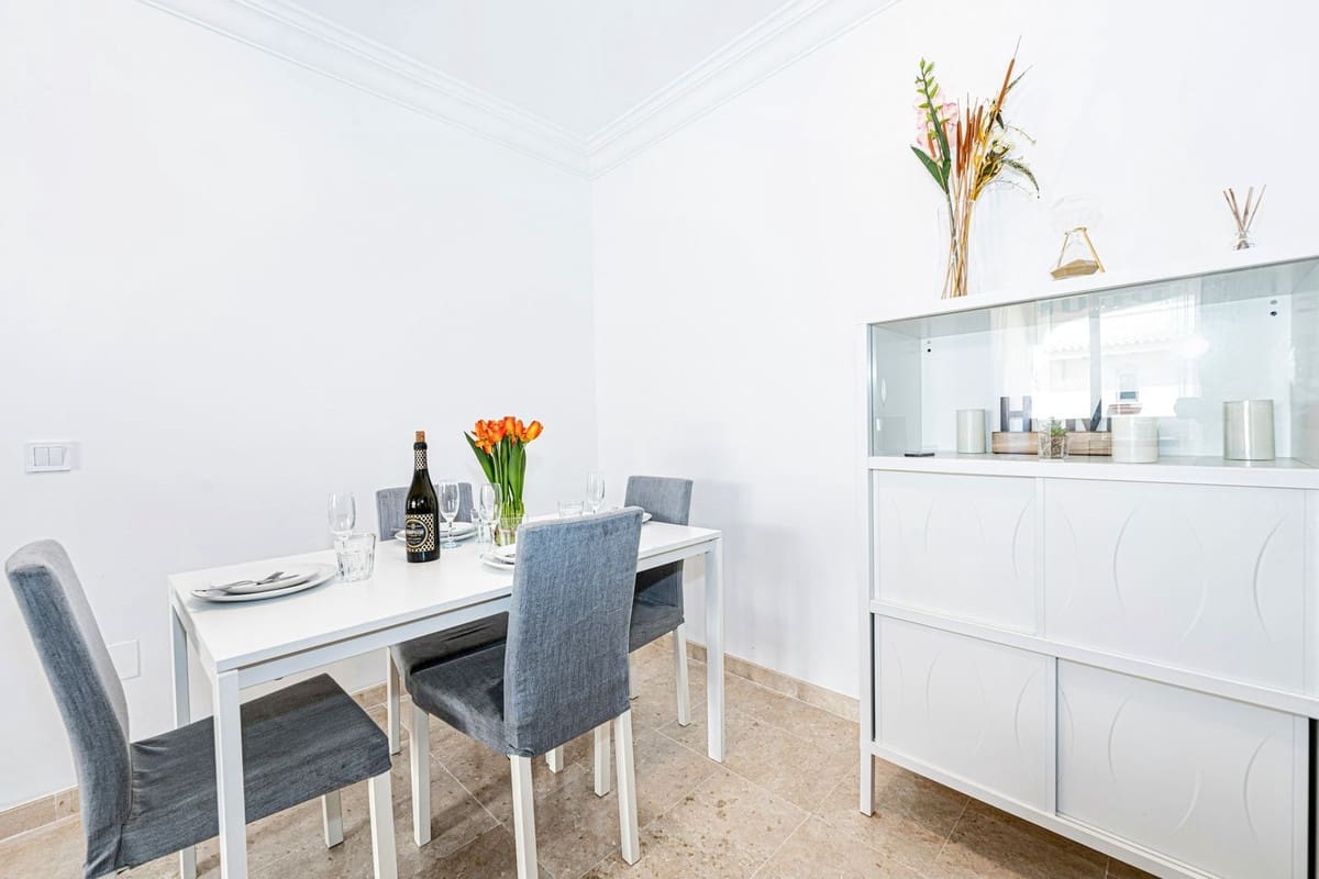 2 quarto Apartamento para venda em Estepona - 349 000 € (Ref: 9386819)