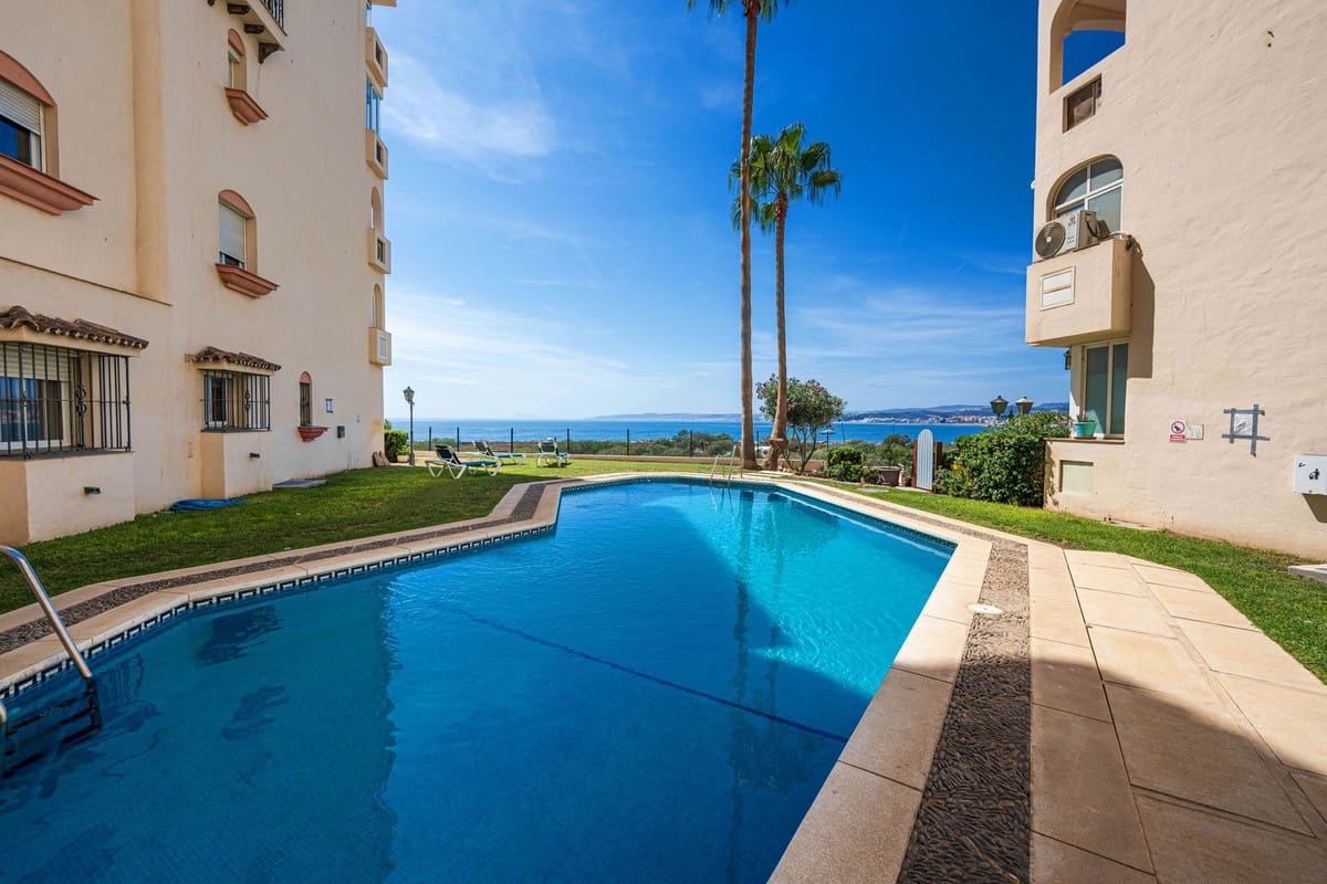 2 quarto Apartamento para venda em Estepona - 349 000 € (Ref: 9386819)