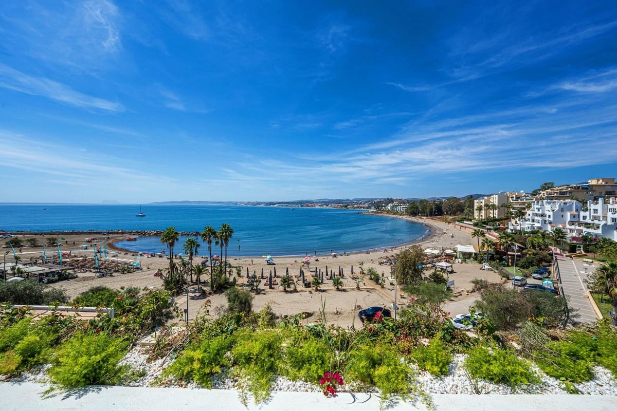 2 quarto Apartamento para venda em Estepona - 349 000 € (Ref: 9386819)