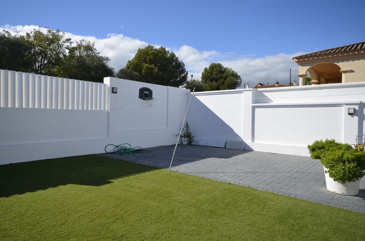 4 soverom Villa til salgs i Manilva - € 1 850 000 (Ref: 9386820)